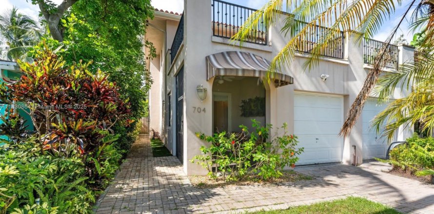 Townhouse in Fort Lauderdale, Florida 3 bedrooms, 191.01 sq.m. № 1806494