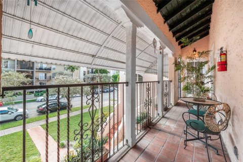 Propiedad comercial en venta en Coral Gables, Florida, 459.49 m2 № 1992685 - foto 21