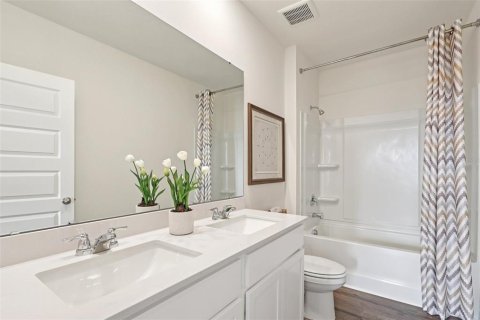 House in Davenport, Florida 5 bedrooms, 227.33 sq.m. № 2208106 - photo 28