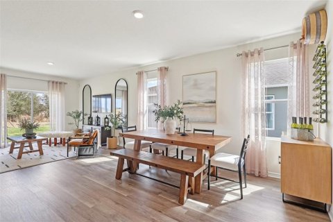 House in Davenport, Florida 5 bedrooms, 227.33 sq.m. № 2208106 - photo 8