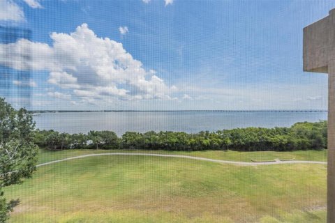 Condominio en venta en Clearwater, Florida, 6 habitaciones, 52.49 m2 № 1828440 - foto 1