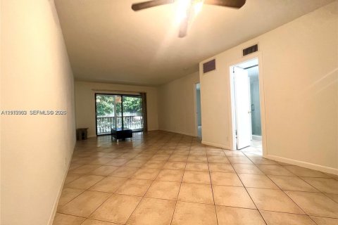 Copropriété à louer à Oakland Park, Floride: 1 chambre, 70.61 m2 № 2431303 - photo 5