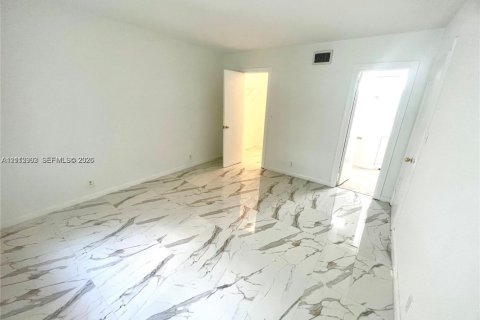Copropriété à louer à Oakland Park, Floride: 1 chambre, 70.61 m2 № 2431303 - photo 7