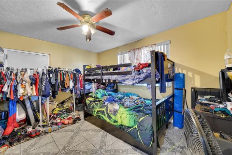 Villa ou maison à vendre à Miami Gardens, Floride: 4 chambres, 159.61 m2 № 1969032 - photo 19