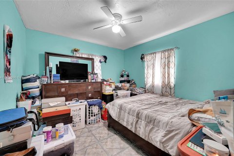 Villa ou maison à vendre à Miami Gardens, Floride: 4 chambres, 159.61 m2 № 1969032 - photo 13