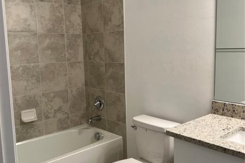 Villa ou maison à louer à Venice, Floride: 4 chambres, 189.06 m2 № 2376597 - photo 11