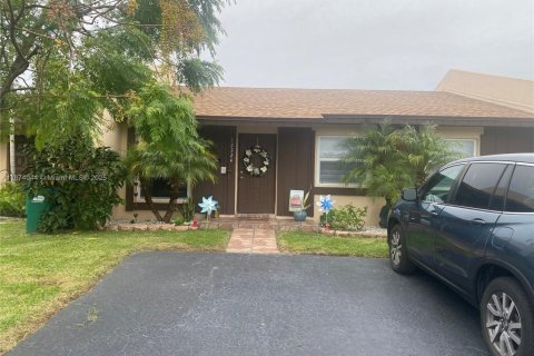 Таунхаус в Майами, Флорида 3 спальни, 113.81м2 № 1924785