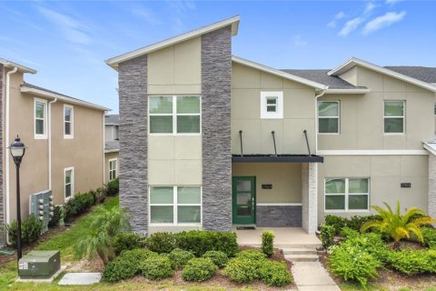 Adosado en venta en Kissimmee, Florida, 5 dormitorios, 201.41 m2 № 1858114 - foto 1