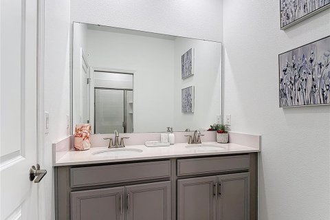 Adosado en venta en Kissimmee, Florida, 5 dormitorios, 201.41 m2 № 1858114 - foto 29