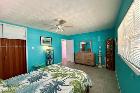 House in Pompano Beach, Florida 2 bedrooms, 140 sq.m. № 2047127 - photo 17