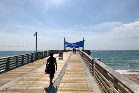 Купить виллу или дом в Помпано-Бич, Флорида 2 спальни, 140м2, № 2047127 - фото 29