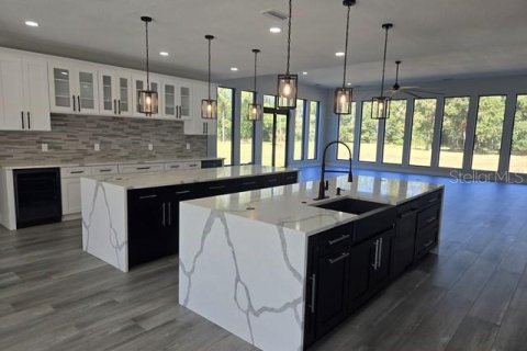 House in Lutz, Florida 6 bedrooms, 205.5 sq.m. № 2123695 - photo 5