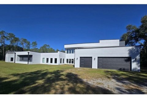 Casa en Lutz, Florida 6 dormitorios, 205.5 m2 № 2123695