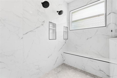 Casa en venta en Sarasota, Florida, 4 dormitorios, 269.51 m2 № 2114052 - foto 27