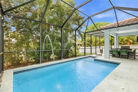 Casa en venta en Sarasota, Florida, 4 dormitorios, 269.51 m2 № 2114052 - foto 2