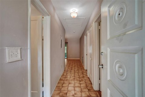 Casa en venta en Plantation, Florida, 4 dormitorios, 217.95 m2 № 1948541 - foto 21