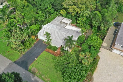Casa en venta en Plantation, Florida, 4 dormitorios, 217.95 m2 № 1948541 - foto 3