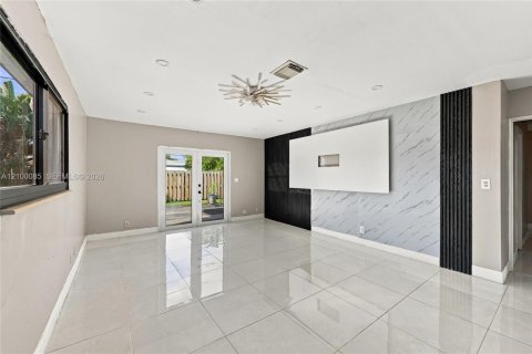 Villa ou maison à vendre à Sunrise, Floride: 3 chambres, 167.22 m2 № 2403955 - photo 21