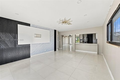 Villa ou maison à vendre à Sunrise, Floride: 3 chambres, 167.22 m2 № 2403955 - photo 22