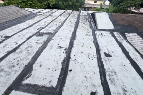 Villa ou maison à vendre à Miami, Floride: 3 chambres, 175.03 m2 № 1985290 - photo 6