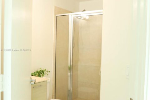 Купить кондоминиум в Майами, Флорида 2 спальни, 88.07м2, № 1951384 - фото 14