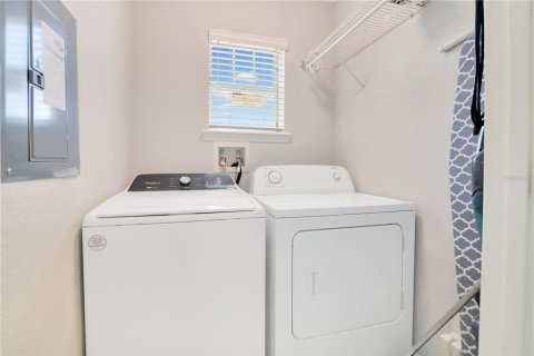 Condo in Kissimmee, Florida, 2 bedrooms  № 1614615 - photo 16