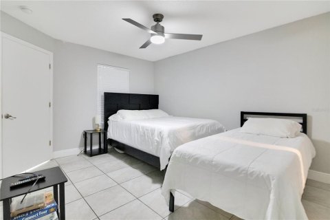 Condo in Kissimmee, Florida, 2 bedrooms  № 1614615 - photo 14