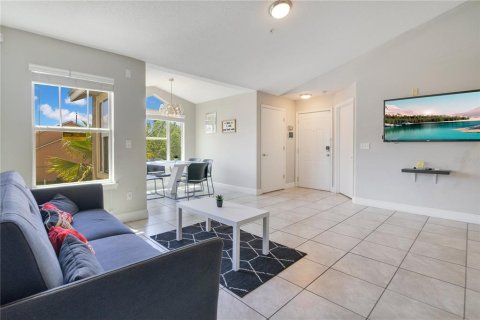 Condo in Kissimmee, Florida, 2 bedrooms  № 1614615 - photo 5
