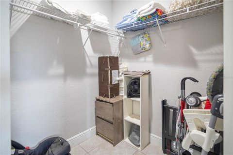 Condo in Kissimmee, Florida, 2 bedrooms  № 1614615 - photo 13
