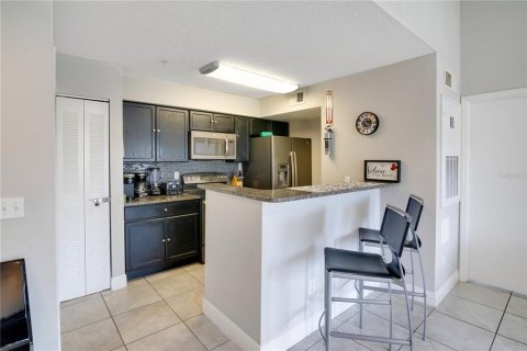 Condo in Kissimmee, Florida, 2 bedrooms  № 1614615 - photo 8