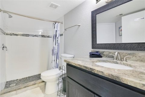 Condo in Kissimmee, Florida, 2 bedrooms  № 1614615 - photo 11