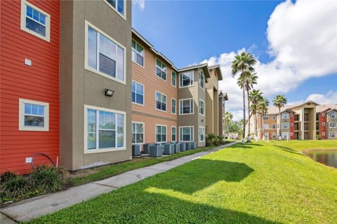 Condo in Kissimmee, Florida, 2 bedrooms  № 1614615 - photo 18