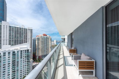 Condo in Miami, Florida, 1 bedroom  № 1888762 - photo 17