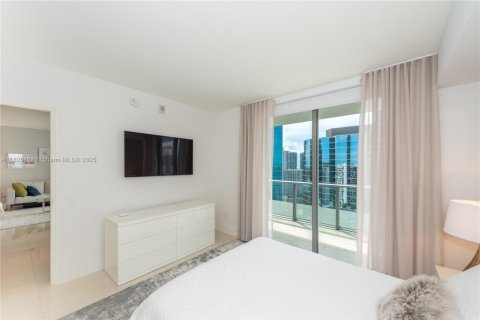 Condo in Miami, Florida, 1 bedroom  № 1888762 - photo 14