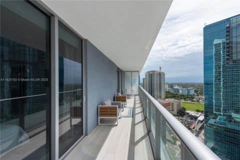 Condo in Miami, Florida, 1 bedroom  № 1888762 - photo 18