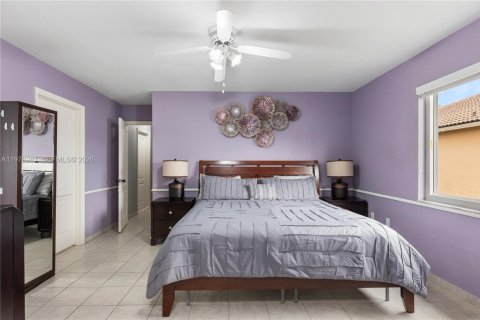 Villa ou maison à vendre à Miami, Floride: 4 chambres, 167.6 m2 № 2146431 - photo 22