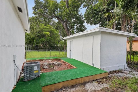Casa en venta en Miami, Florida, 2 dormitorios, 53.51 m2 № 2384875 - foto 20