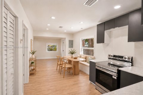 Casa en venta en Miami, Florida, 2 dormitorios, 53.51 m2 № 2384875 - foto 7