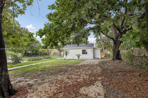 Casa en venta en Miami, Florida, 2 dormitorios, 53.51 m2 № 2384875 - foto 23