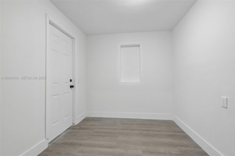 Casa en venta en Miami, Florida, 2 dormitorios, 53.51 m2 № 2384875 - foto 19