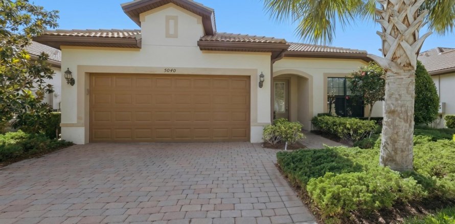 Casa en Vero Beach, Florida 3 dormitorios, 194.54 m2 № 2078351