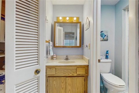 Condo in Port Richey, Florida, 2 bedrooms  № 1909057 - photo 20