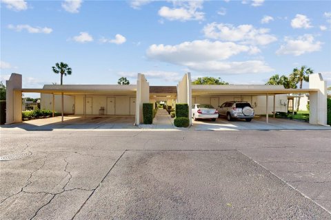 Condo in Port Richey, Florida, 2 bedrooms  № 1909057 - photo 25