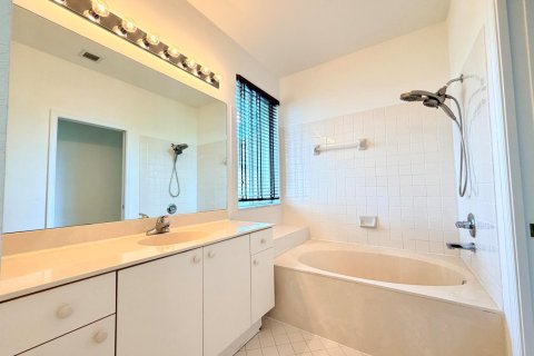 Villa ou maison à louer à Weston, Floride: 3 chambres, 133.22 m2 № 2249831 - photo 13