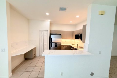 Villa ou maison à louer à Weston, Floride: 3 chambres, 133.22 m2 № 2249831 - photo 6