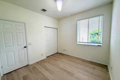 Villa ou maison à louer à Weston, Floride: 3 chambres, 133.22 m2 № 2249831 - photo 17