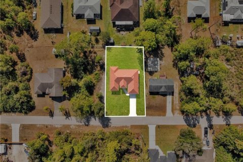 Villa ou maison à vendre à Lehigh Acres, Floride: 4 chambres, 167.32 m2 № 2089639 - photo 20