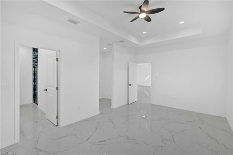 Villa ou maison à vendre à Lehigh Acres, Floride: 4 chambres, 167.32 m2 № 2089639 - photo 12