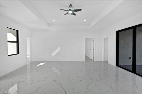 Villa ou maison à vendre à Lehigh Acres, Floride: 4 chambres, 167.32 m2 № 2089639 - photo 6