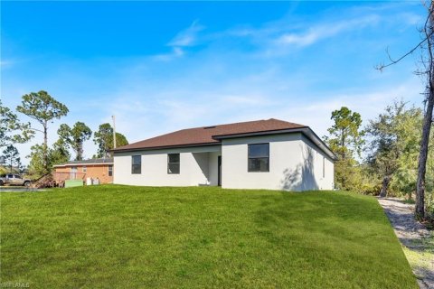 Villa ou maison à vendre à Lehigh Acres, Floride: 4 chambres, 167.32 m2 № 2089639 - photo 18